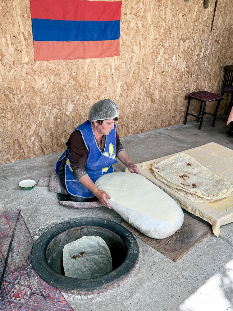 Preparazione del Lavash armeno
