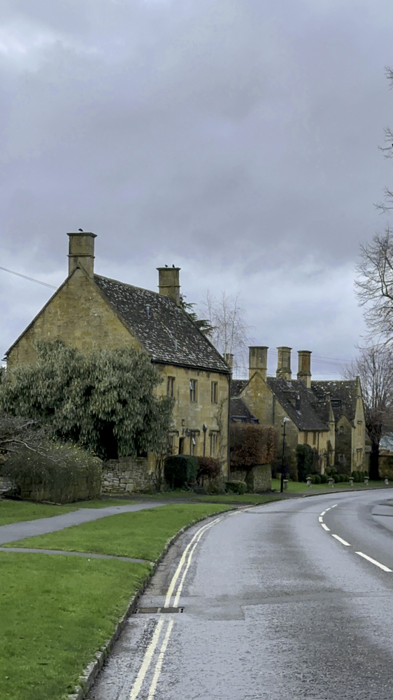 Broadway, pittoresco paesino nelle Cotswolds. Campagna inglese.