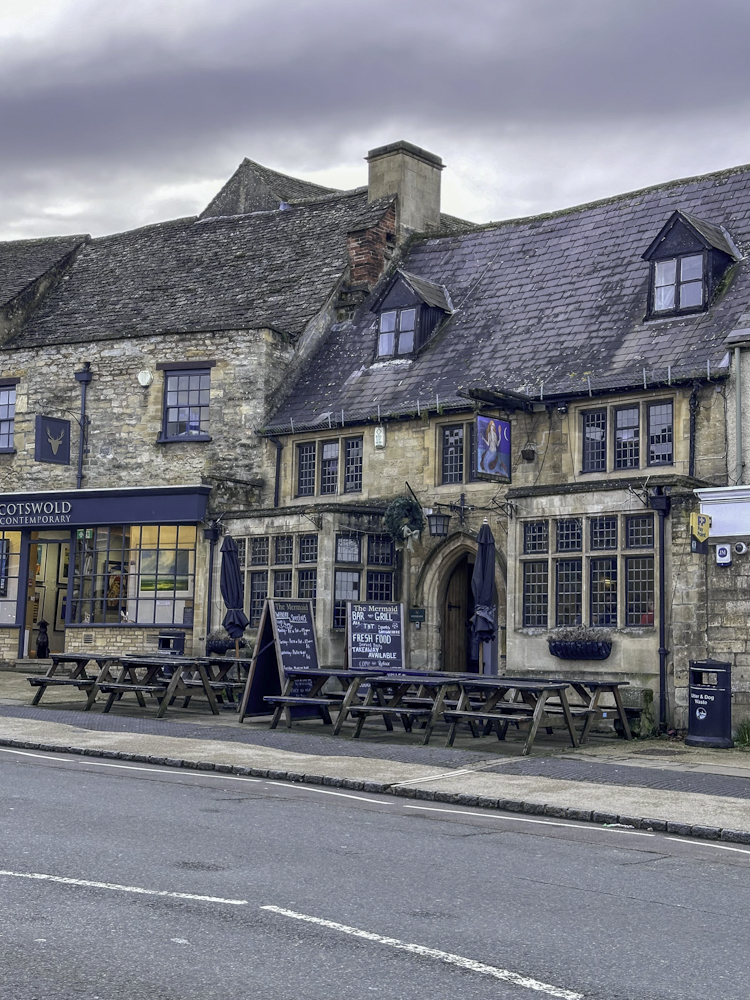 Un negozio nella via principale di Burford, Cotswolds